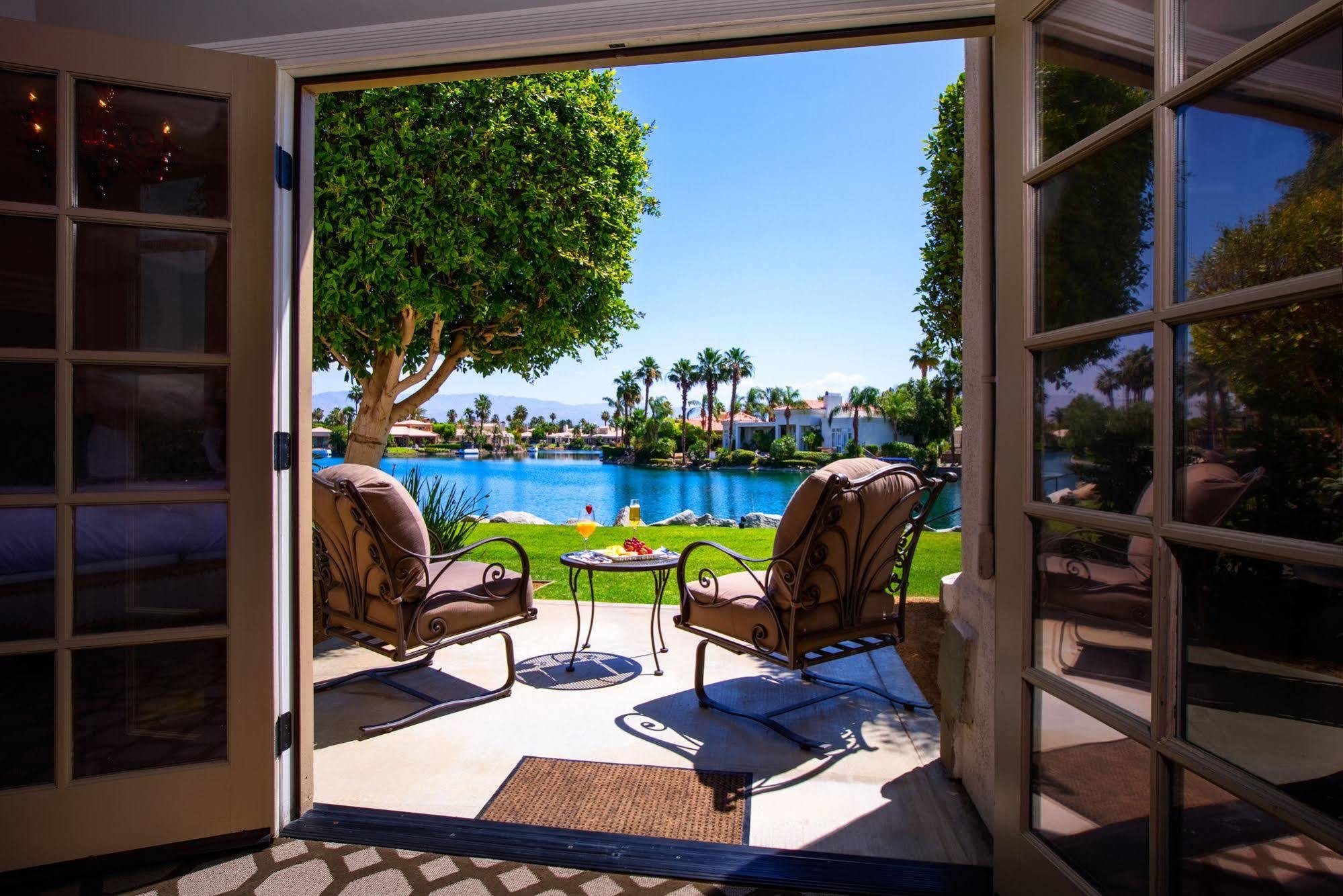 The Chateau At Lake La Quinta Exterior foto